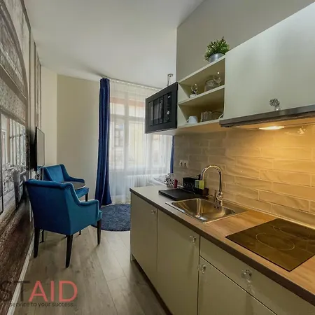 Dh30 - - Hostaid * Budapest