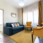 Dh30 - - Hostaid Apartament *
