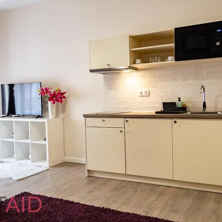 Apartment Dh30 - - Hostaid